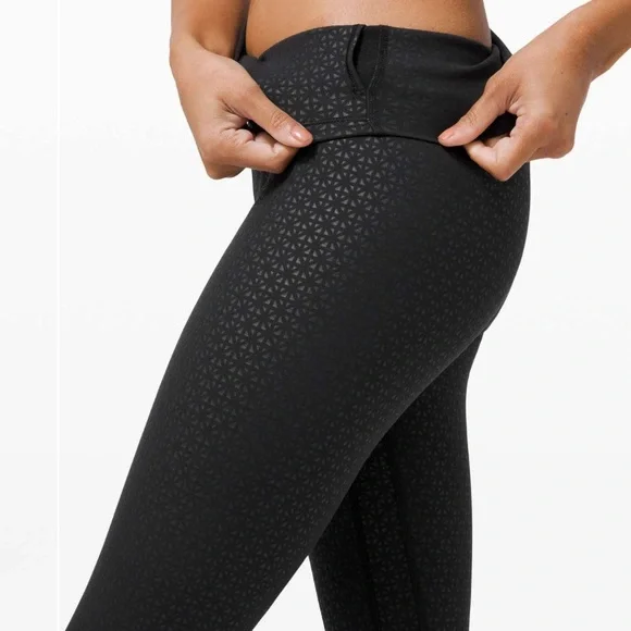 Lululemon Align Pant II 25" Lattice Work Emboss Black size 2